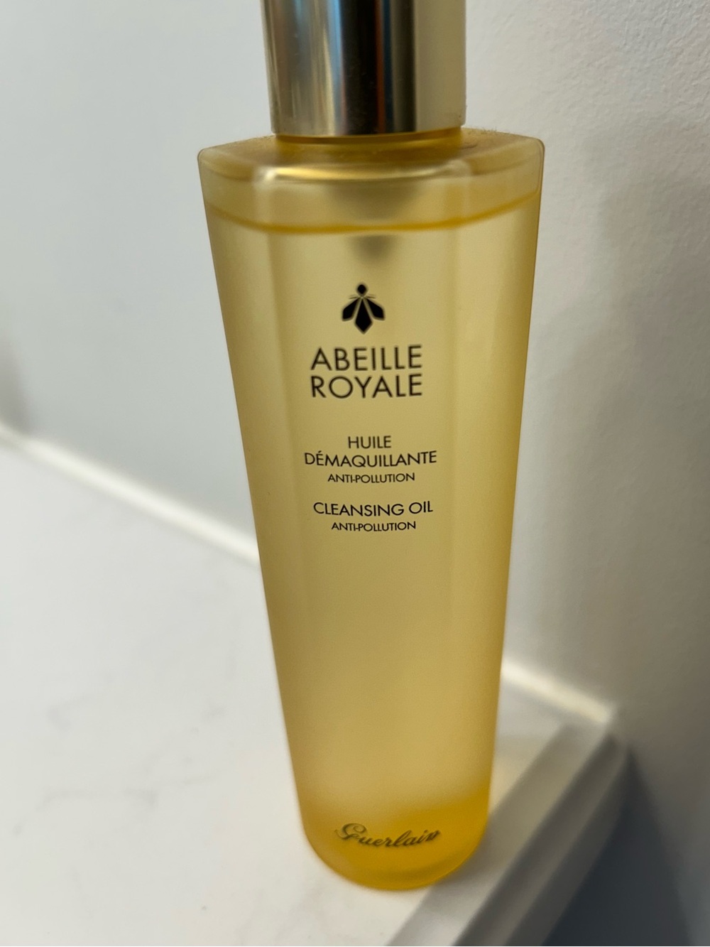 GUERLAIN Abeille Royale Cleansing Oil Bottle in Gold